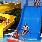 Semesteranläggning (resort) Mediterraneo 4*