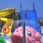 Rezort Mediterraneo 4*