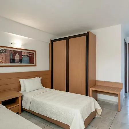 Üdülőközpont Mediterraneo 4*