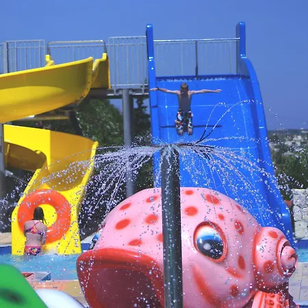 Resort Mediterraneo 4*